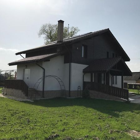 Pensiunea Dany - Crys Zvoristea Bagian luar foto