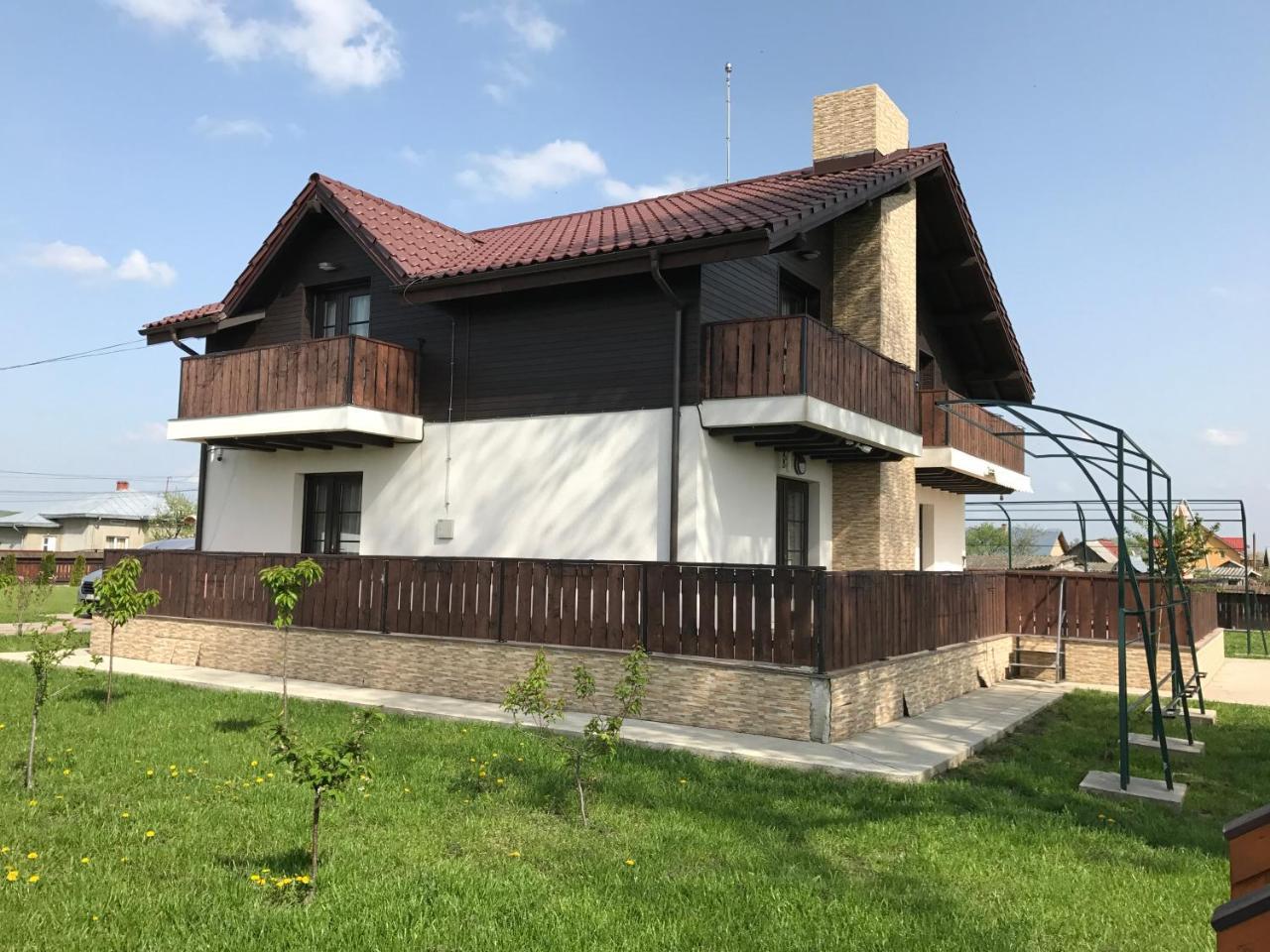 Pensiunea Dany - Crys Zvoristea Bagian luar foto